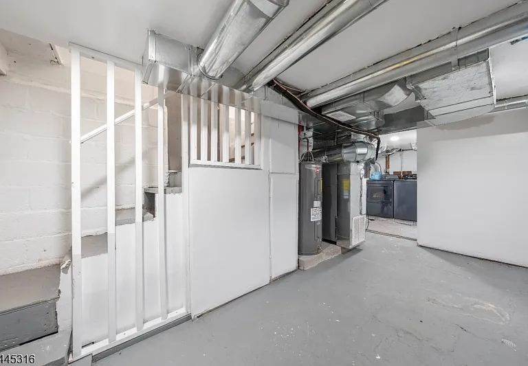 412 Spruce St — Photo 15