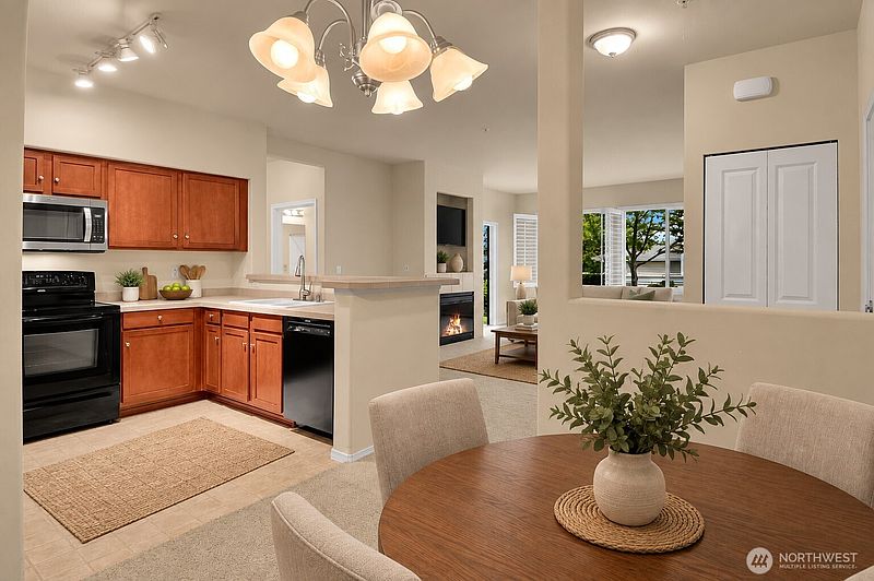 5th image of 14915 38th Drive SE #DD116