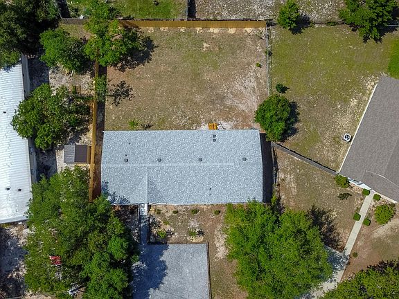 3rd image of 5816 Congress Ct