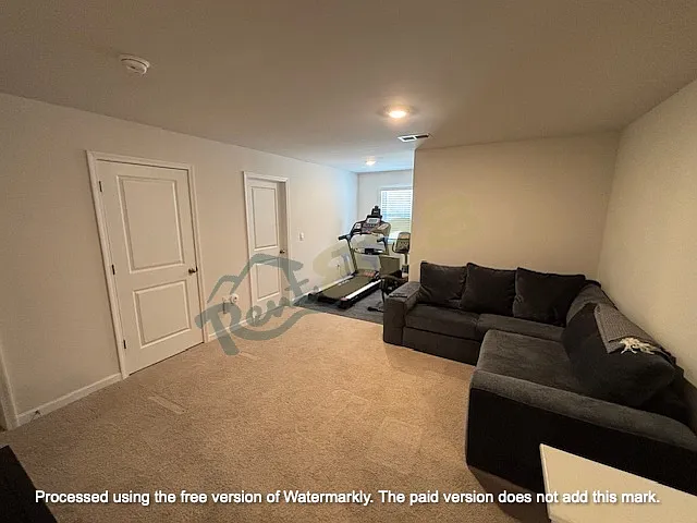 upstairs den area for relaxing