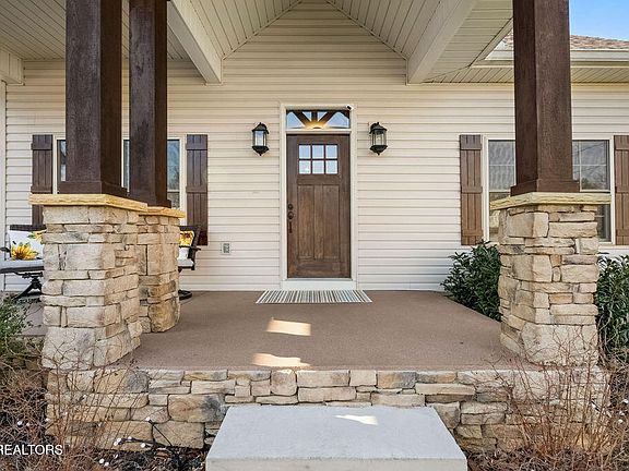 4th image of 304 Elokwa Ln