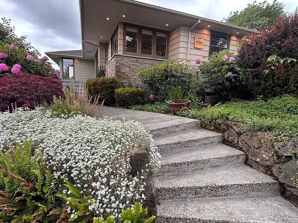 936 SW Davenport St, Portland, OR 97201