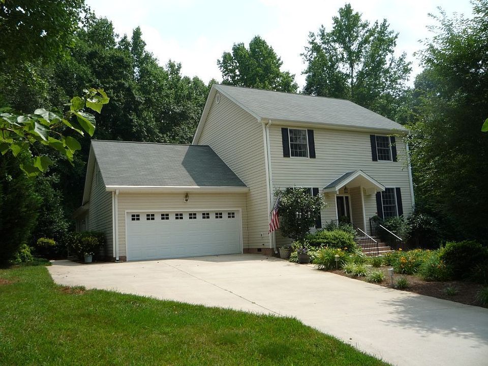 1st image of 245 Beech Brook Ln