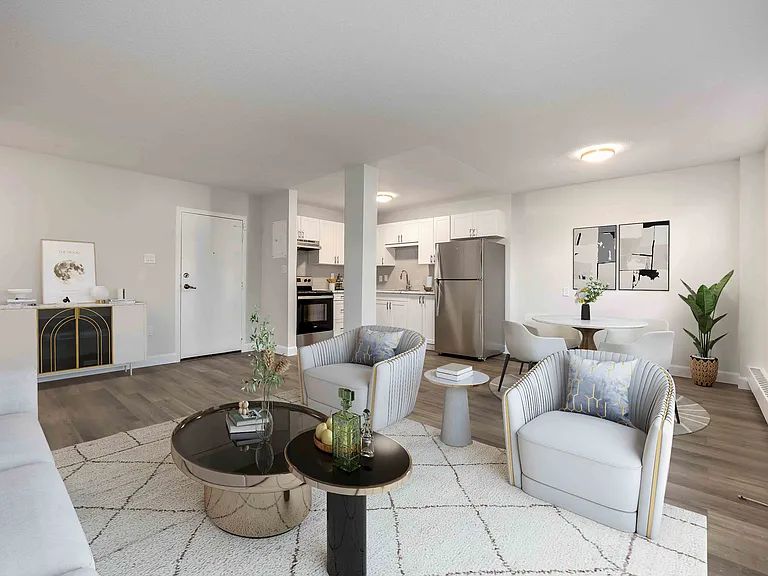 810 Exmouth St — Photo 3
