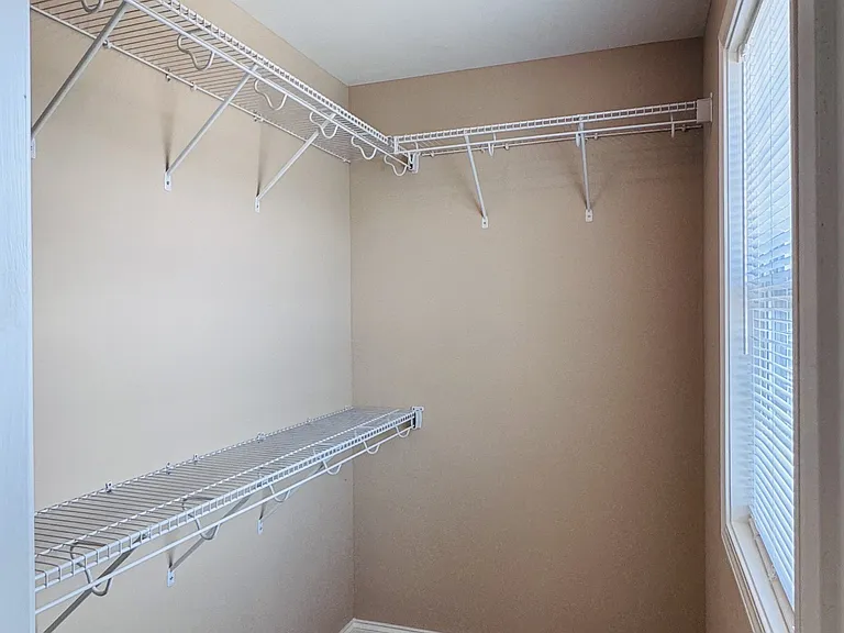 2469 Senseney Dr — Photo 23