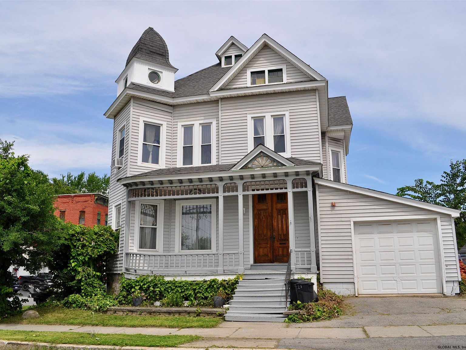 227 W Main St Johnstown Ny 12095 Mls 202025524 Zillow