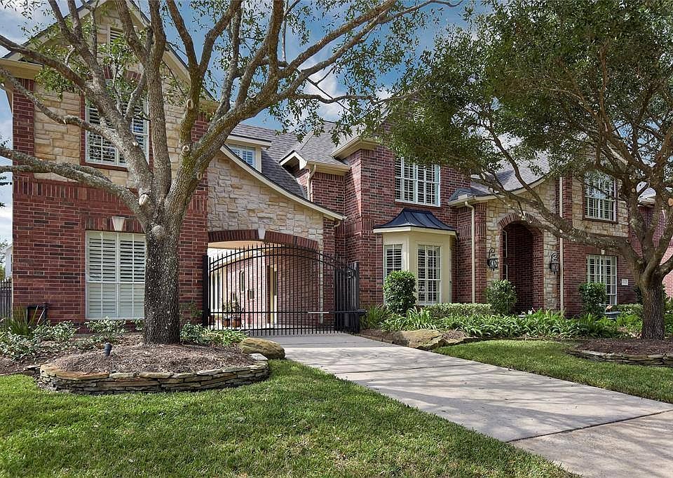 1st image of 13903 Falcon Heights Dr