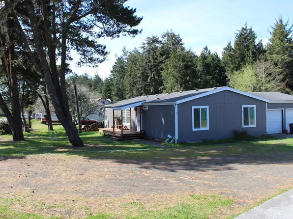 690 N Morrison St, Coos Bay, OR 97420
