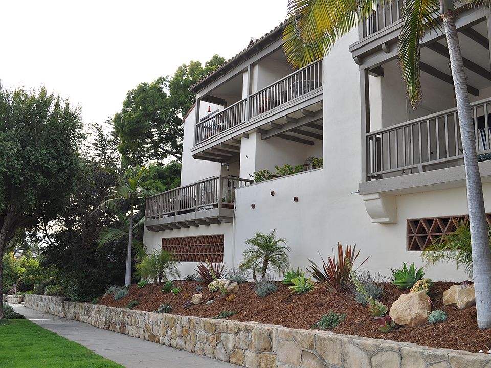 1st image of 555 E Arrellaga St