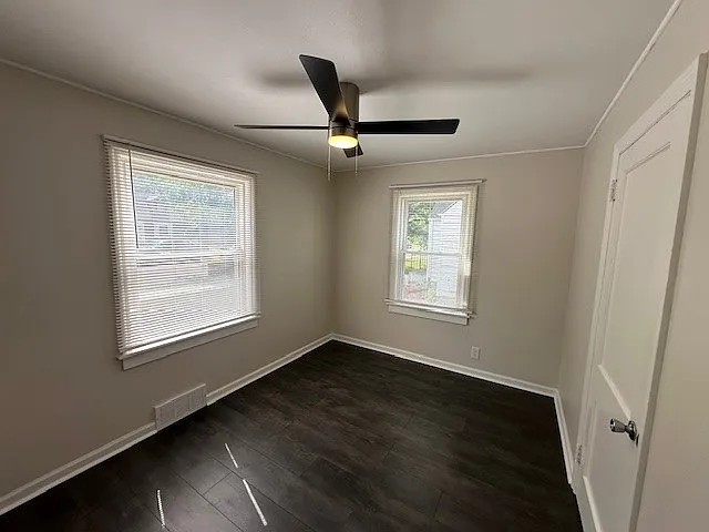 3303 Blackstone Ave — Photo 5