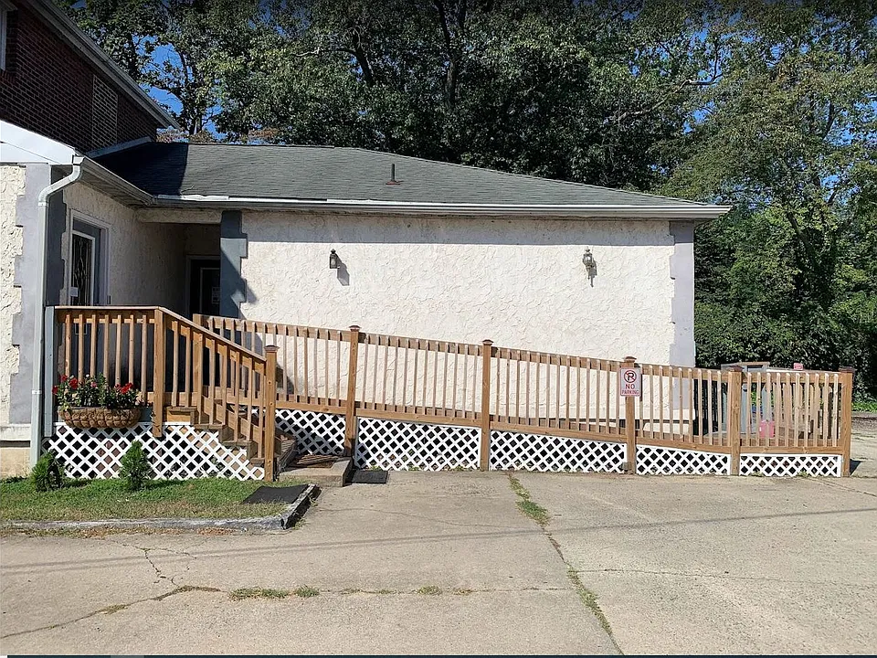 Rear entrance off private parking lot. Apartment includes dedicated parking space at not extra cost.