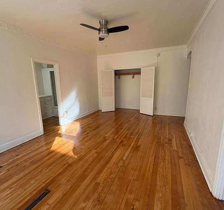 1st image of 320 S Kingsley Dr #206