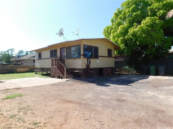 87-151 Kulaaupuni St, Waianae, HI 96792