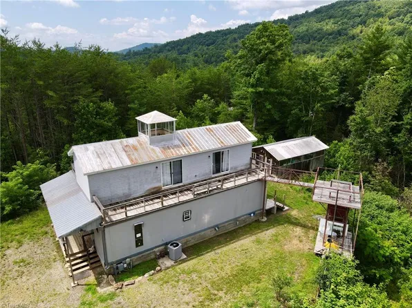 2668 Reedy Branch Rd, Purlear, NC 28665