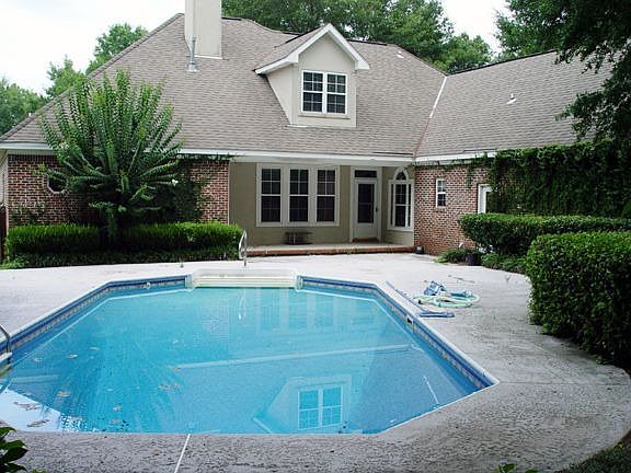 2nd image of 205 South Dr