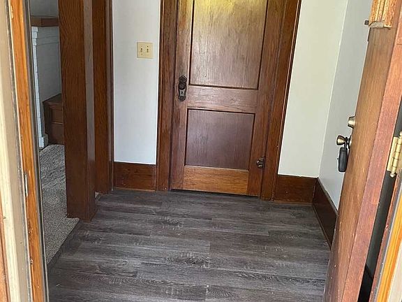5th image of 1637 N Waco Ave