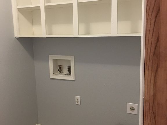 3rd image of 3016 Cameron Ave