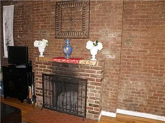 Rented by R New York