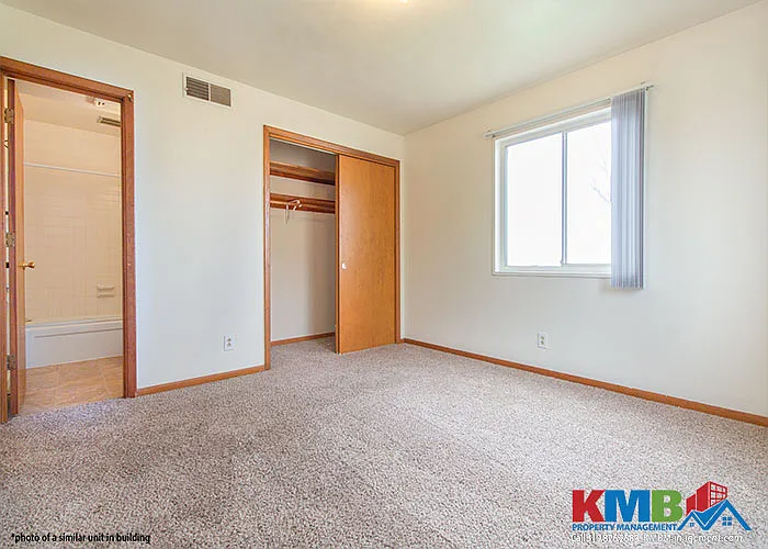 1050 Twixt Town Rd #12 — Photo 8