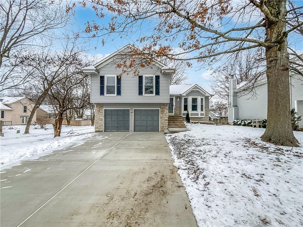 1003 N Church St, Olathe, KS 66061 Zillow