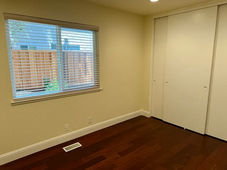 44277 Arapaho Ave — Photo 25
