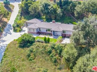 1290 Club House Dr, Pasadena, CA 91105