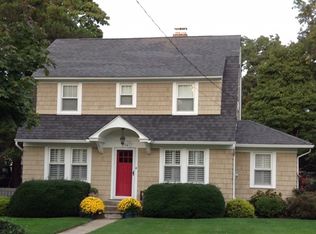 134 Burr Ave, Northport, NY 11768