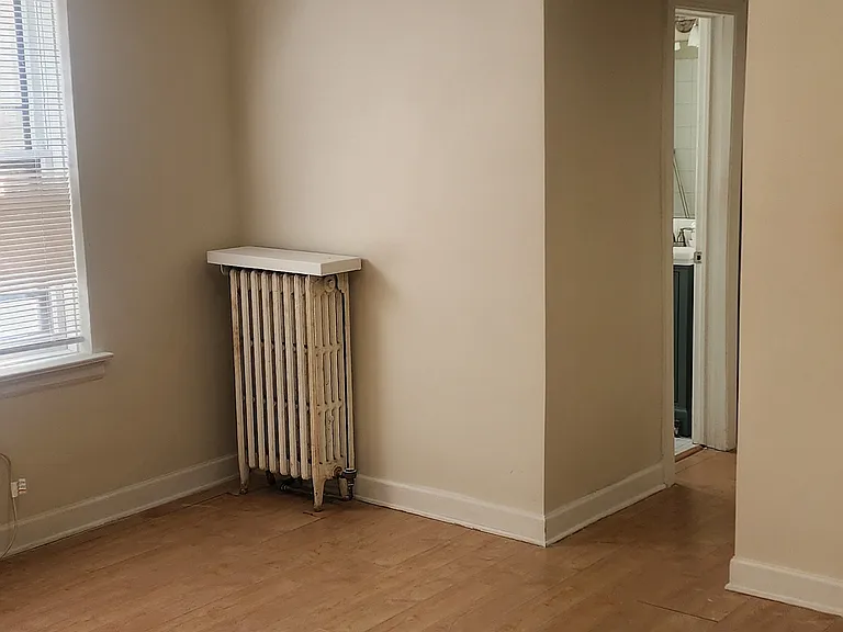 5135 S Kenwood Ave #303 — Photo 2