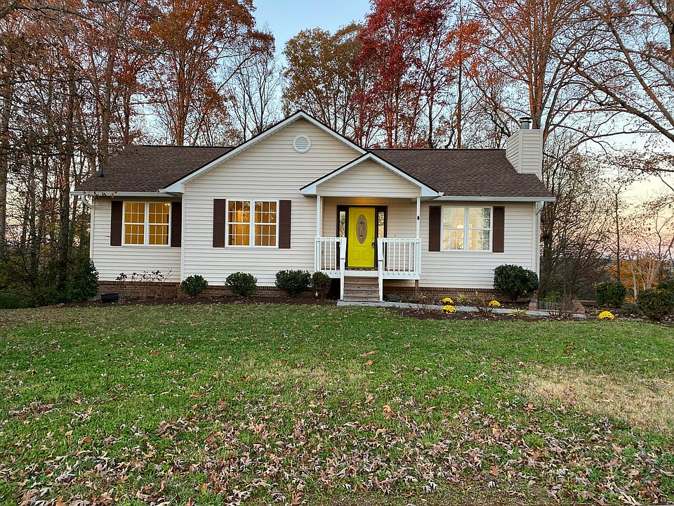 1st image of 1925 Oakwood Estates Dr