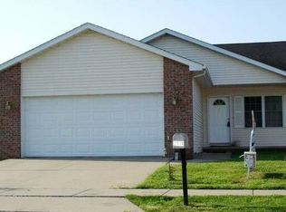 2914 Ocala Ln, Springfield, IL 62707