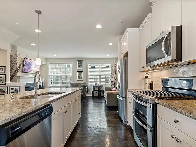 12604 Layhill Rd — Photo 4