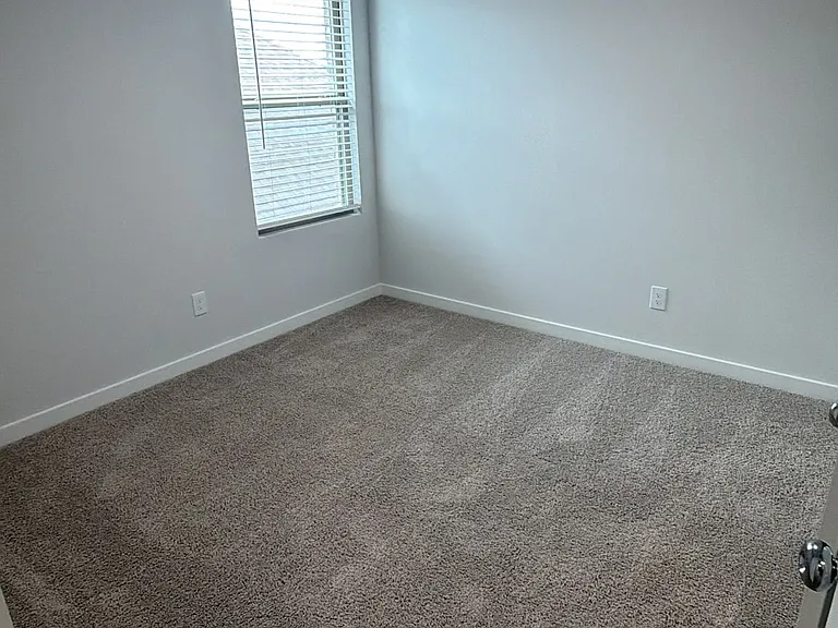 964 Dahlia Dr — Photo 6