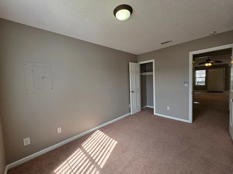 4226 Beasley Ct — Photo 20