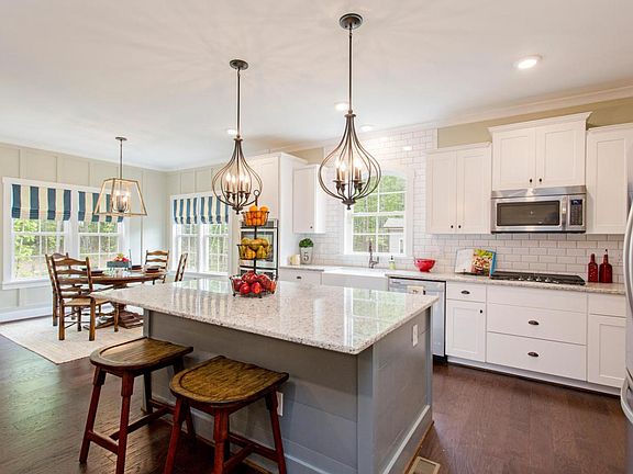 Kitchen with Granite Counters - Winchester
