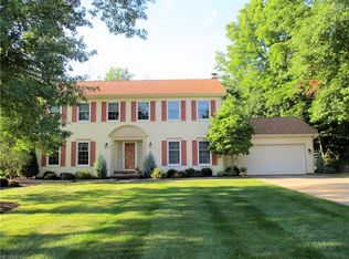 32441 N Burr Oak Dr, Solon, OH 44139