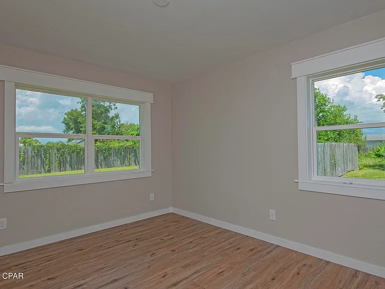 3119 W 23rd Ct — Photo 23