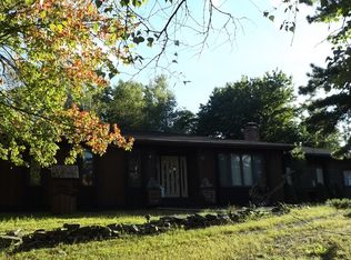 786 English Ivy Ct, Long Pond, PA 18334