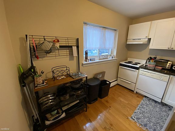 61 Selkirk Rd. #3 Boston (Brighton) Shared Unit Photo 12