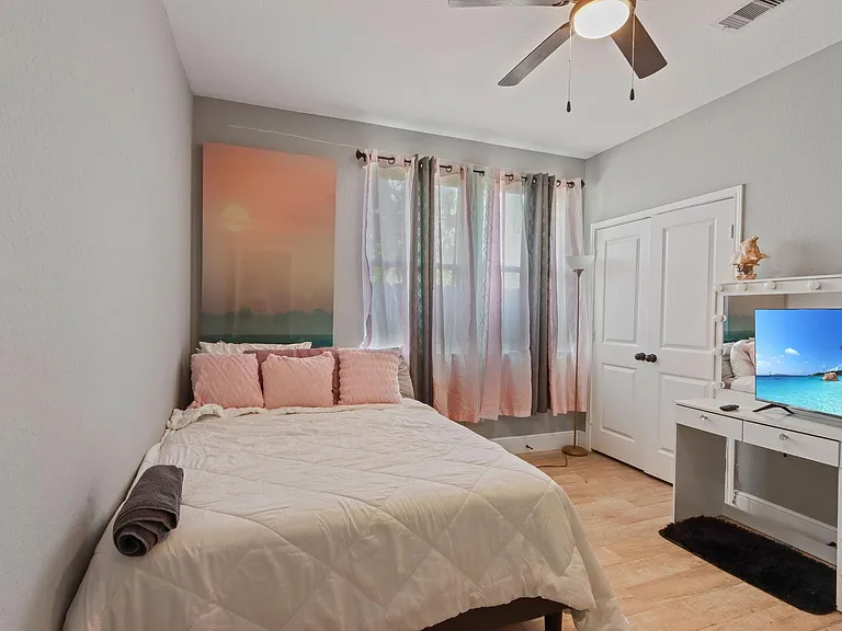 5607 Bacher St #B — Photo 15