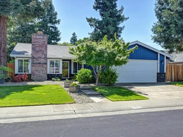 8940 Castle Park Dr, Elk Grove, CA 95624