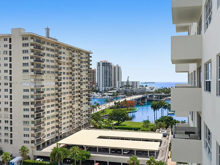 340 Sunset Dr #1407 — Photo 2