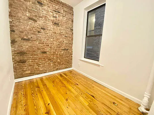 Rented by JM Preston Properties LLC | media 4