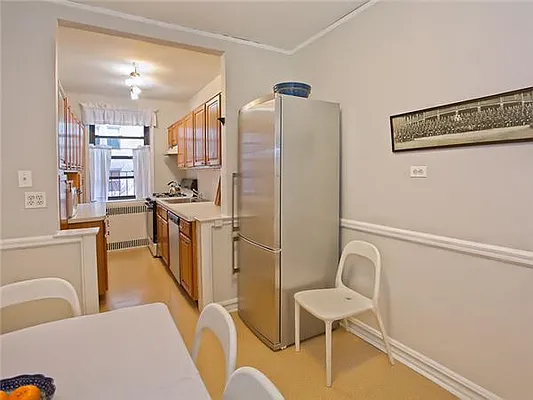 Sold by Avenue Sotheby's International Realty | media 4