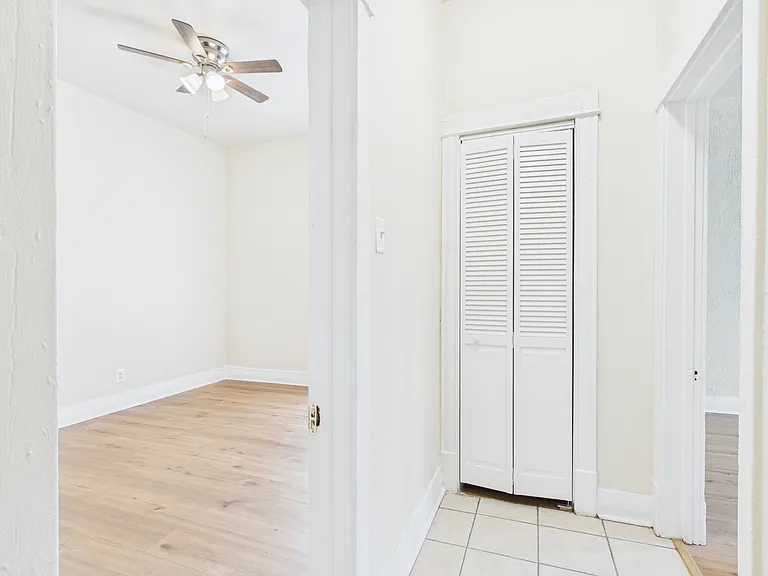 5328 S Calumet Ave #1R — Photo 8