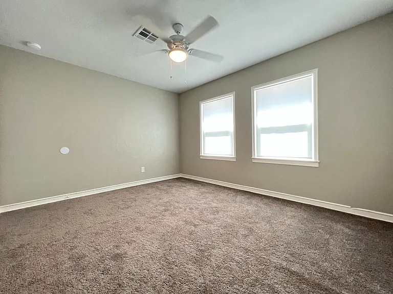 408 Ramona Ave — Photo 21