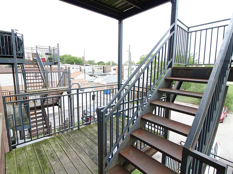 4622 W Schubert Ave #1 — Photo 18