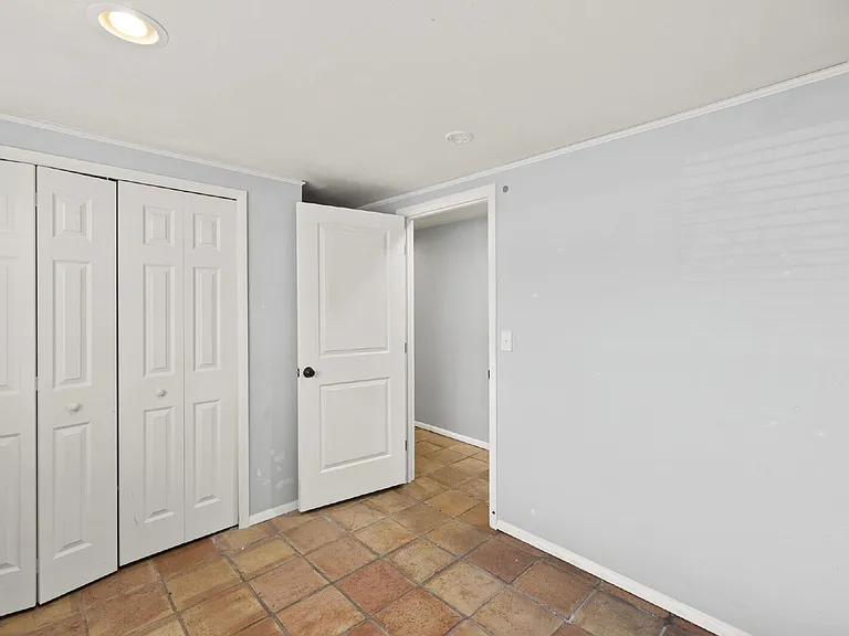 304 Cielo Vista St — Photo 26