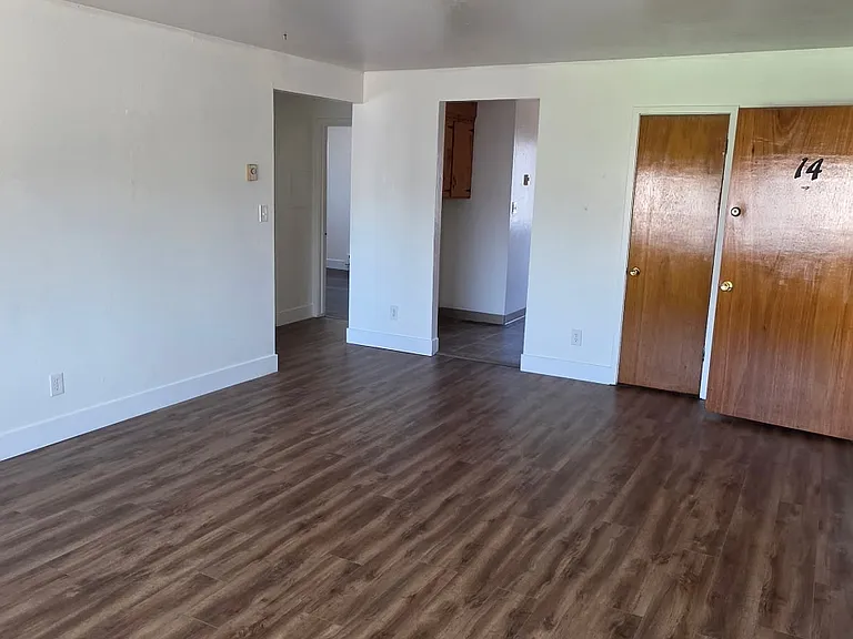 310 Moonlite Dr #14 — Photo 5