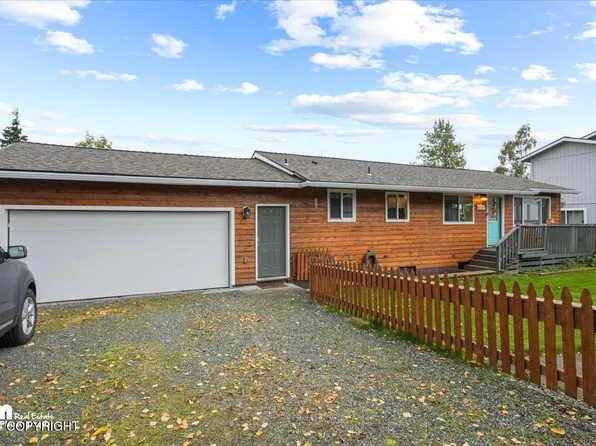 11330 Dawn St, Eagle River, AK 99577