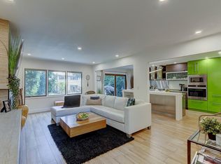 965 Armour Rd, City Of Oconomowoc, WI 53066